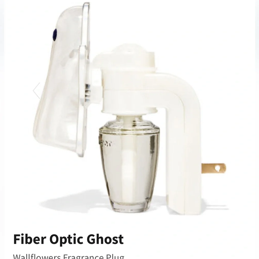 BATH AND BODY WORKS FIBER OPTIC GHOST NIGHTLIGHT WALLFLOWER PLUG